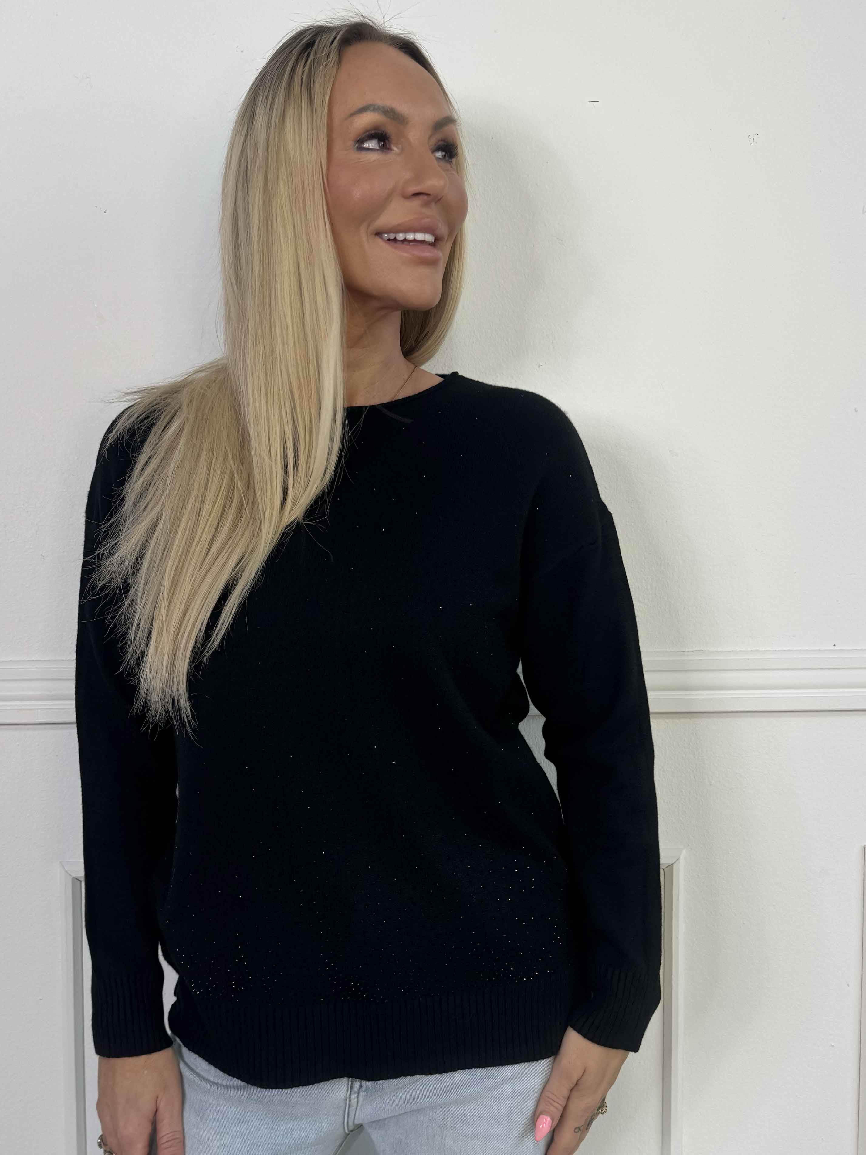 Cajsa - Mega blød strikbluse med fine similisten